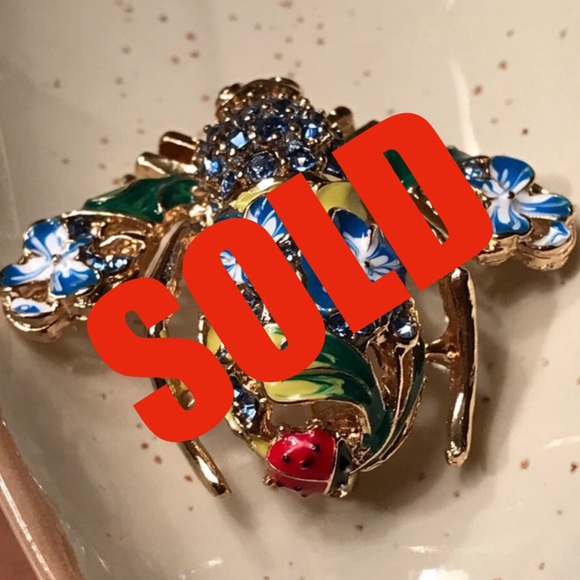 Joan Rivers Bumblebee Pins  $50 Ea PINK ONLY!! - Picture 4 of 5